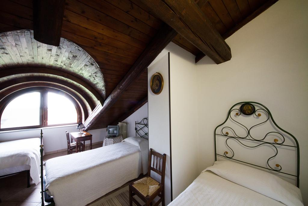 Agriturismo La Ca 'D Majin Poirino Exteriér fotografie